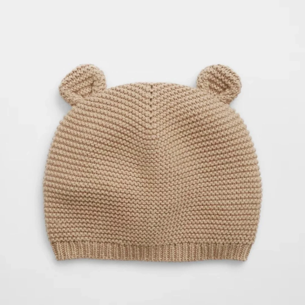 NWT GAP Baby Garter Bear Hat, Golden Khaki and white